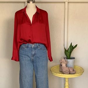 Nic+Zoe Silky V-Neck w/ Collar in Size S